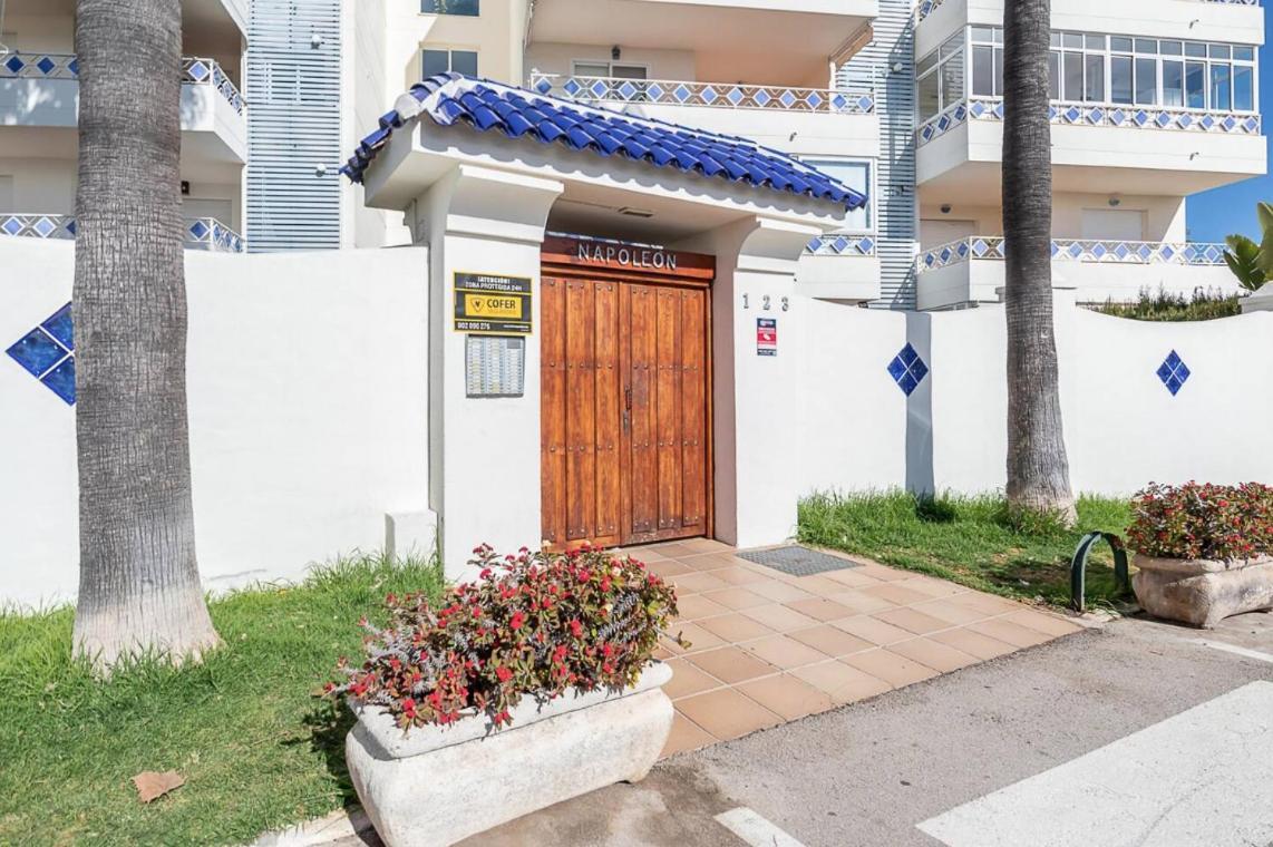 Oleholidays Napoleon 1 Junto A Alicate Playa Appartement